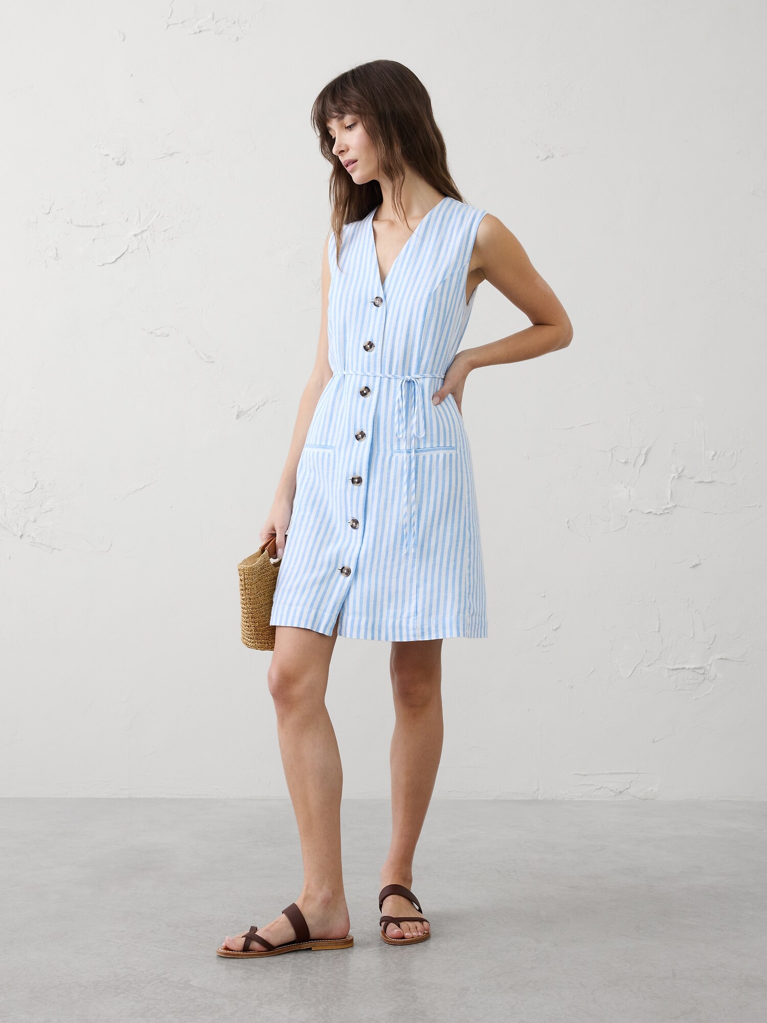 Image number 1 showing, Linen-Blend Button-Front Above-Knee Dress