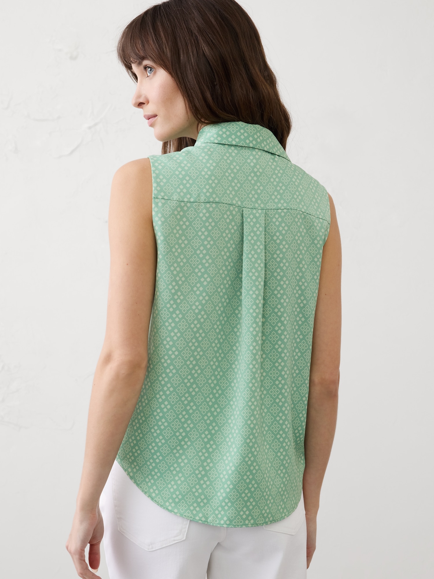 Image number 2 showing, Silky Collared Top