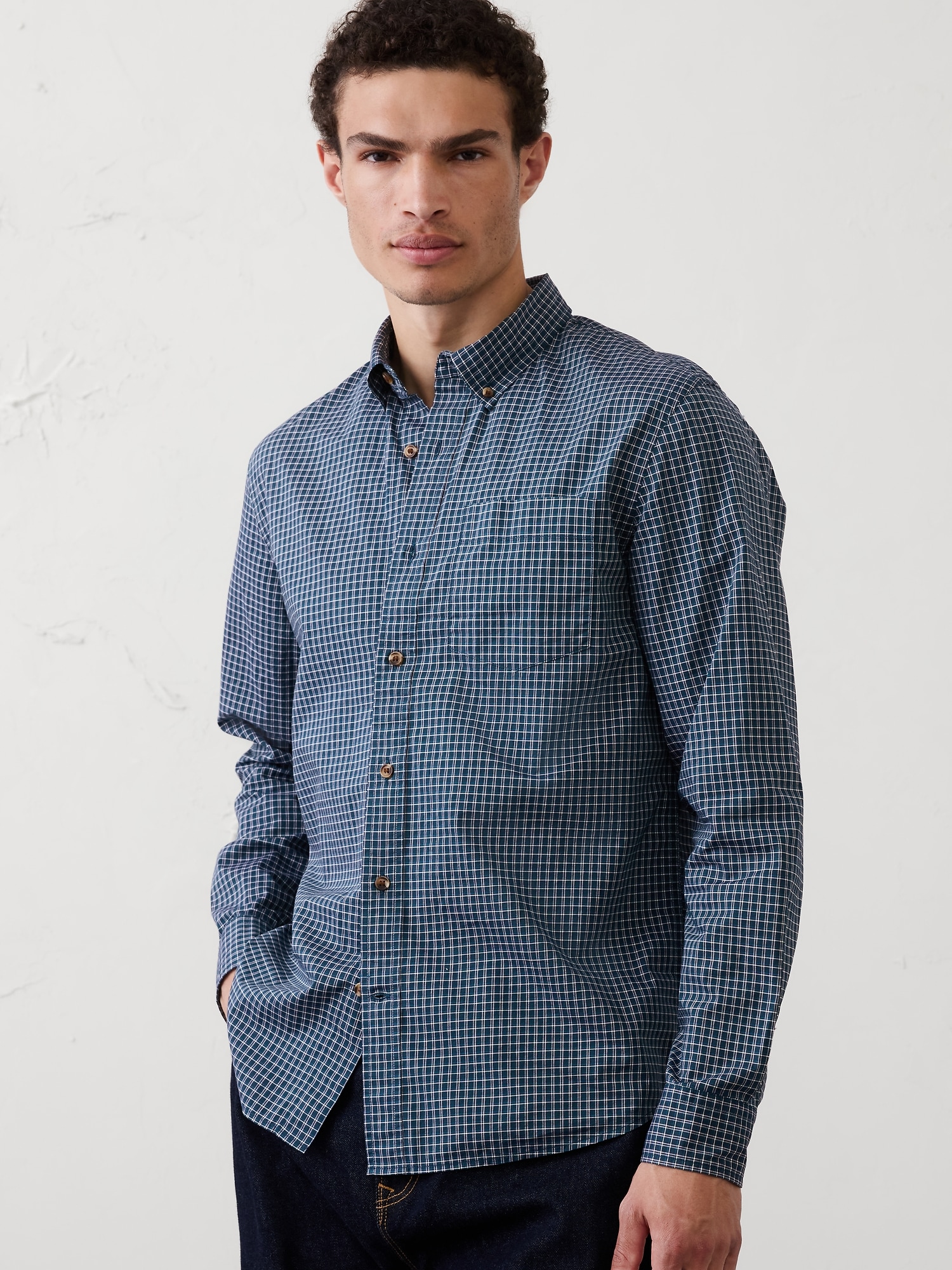Image number 3 showing, Standard-Fit Softwash Chambray Shirt