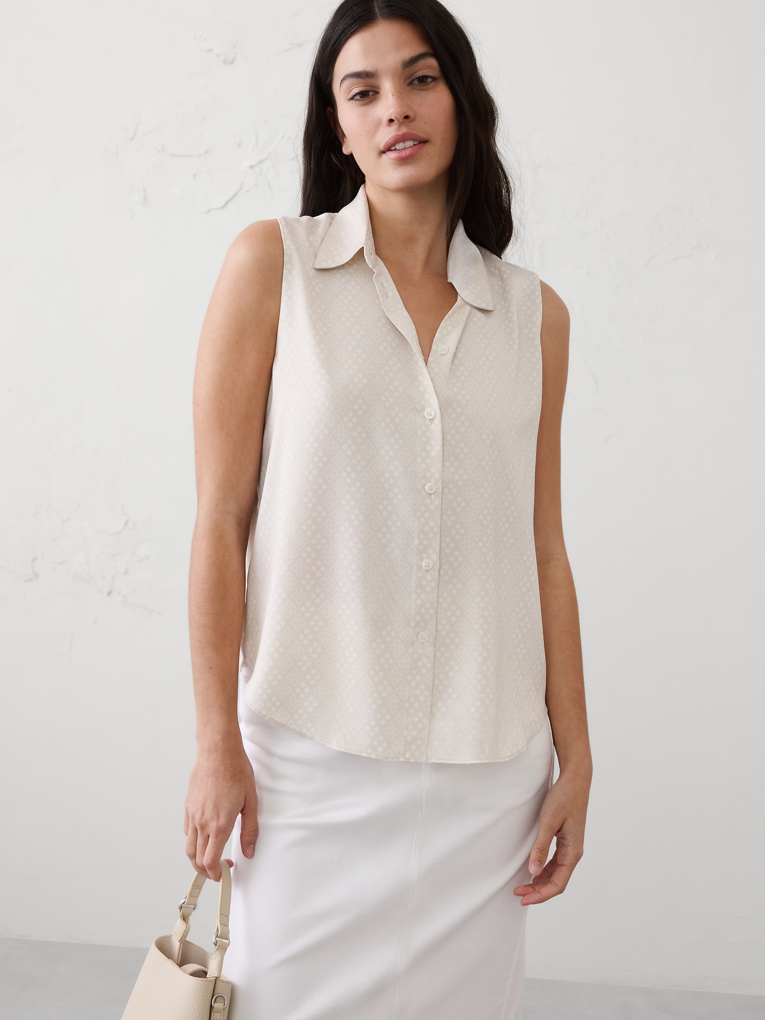 Image number 1 showing, Silky Collared Top