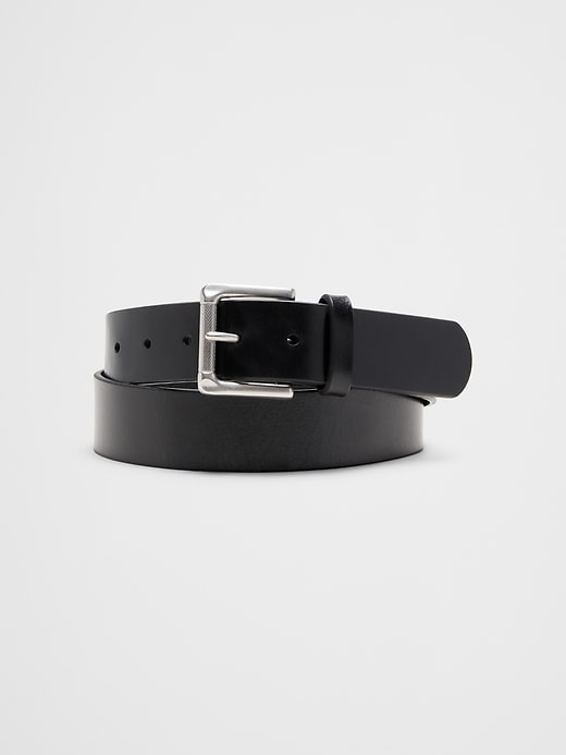 Leather Casual Belt | Banana Republic Factory display picture 2