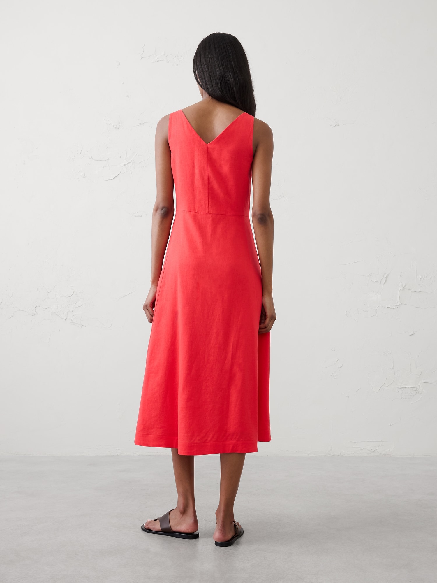 Image number 2 showing, Linen-Blend Drapey Midi Dress
