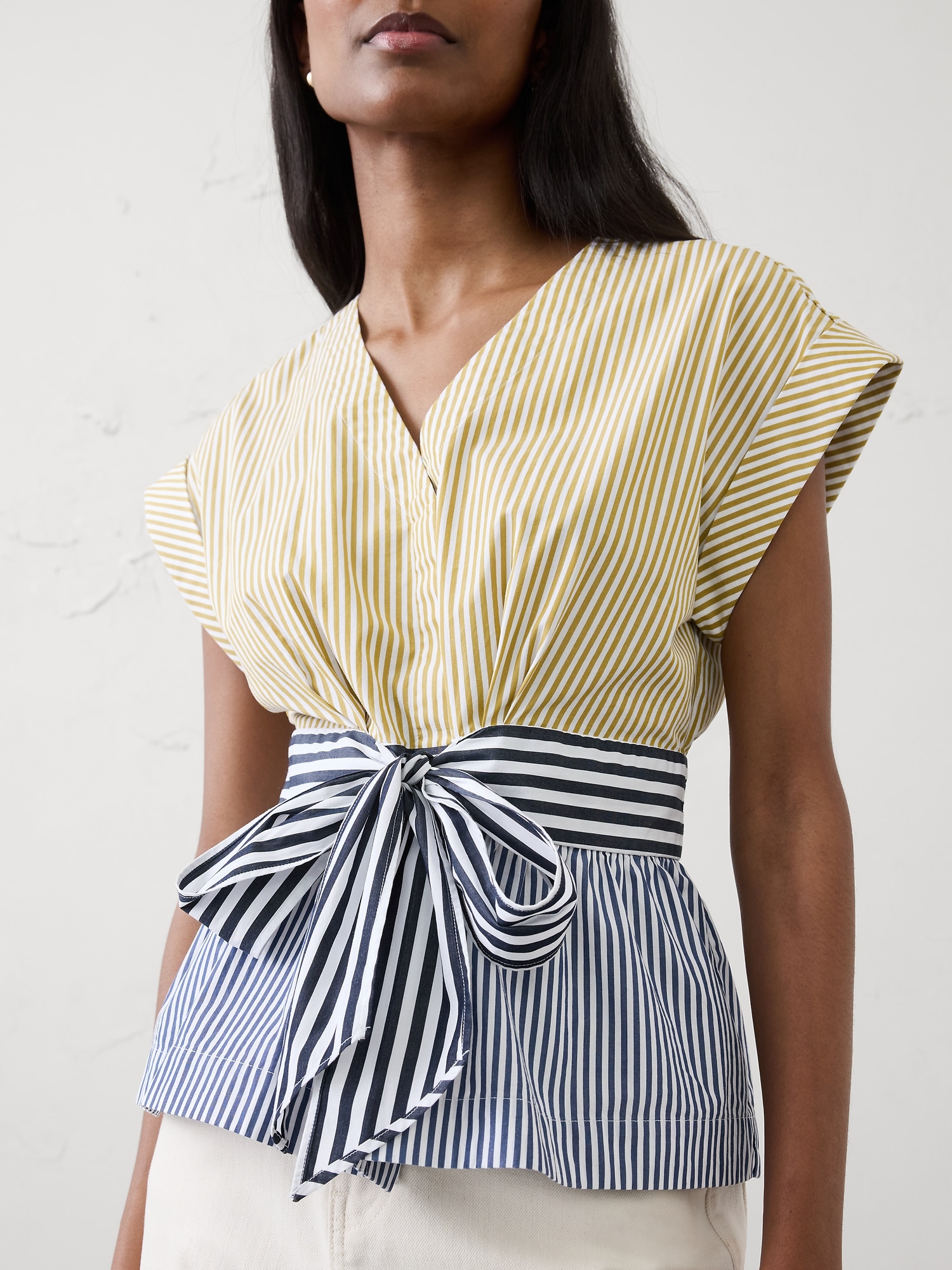 Image number 3 showing, Poplin Tie-Front Top