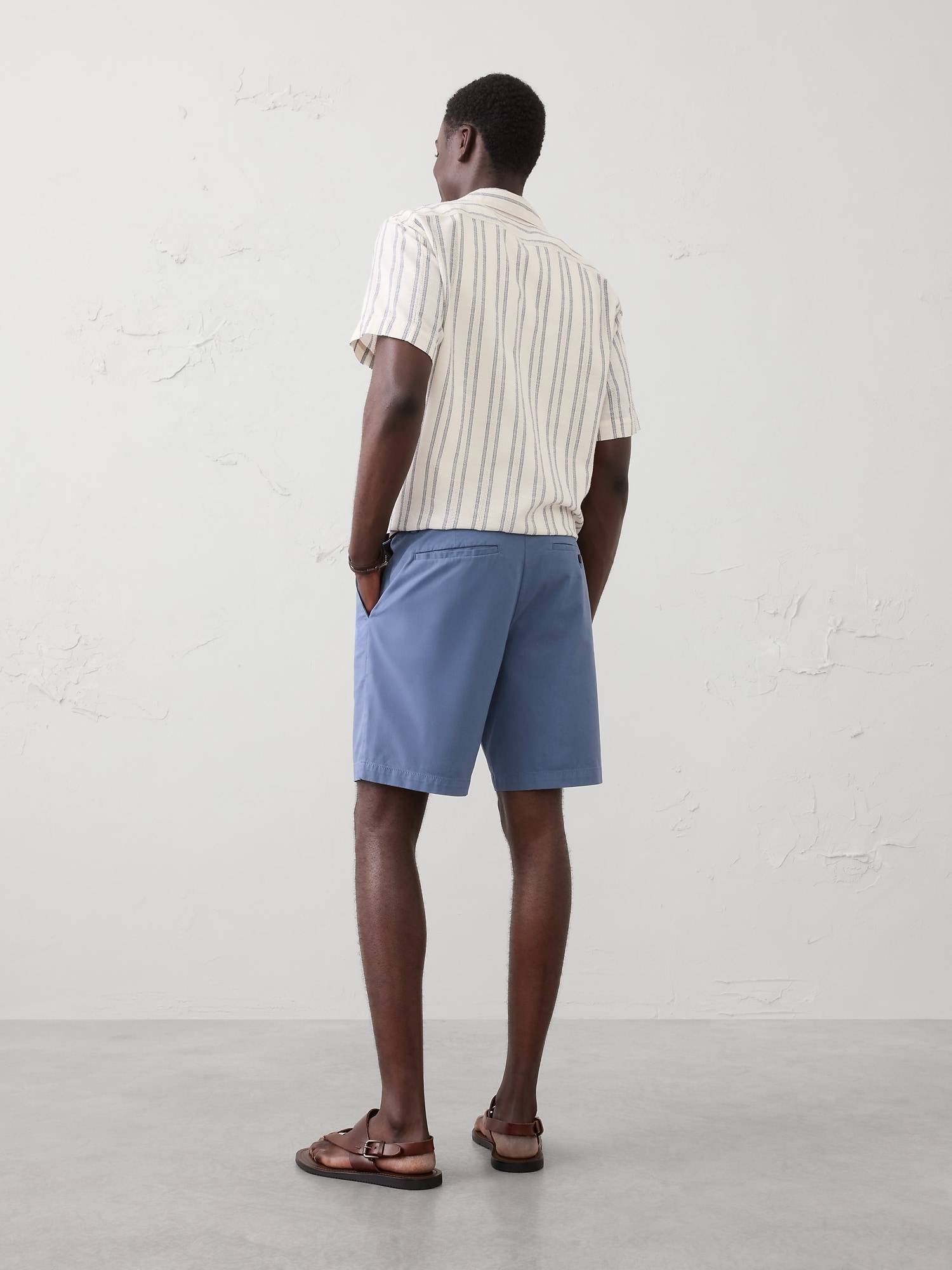 Image number 2 showing, Slim-Fit 9" Lived-In Short