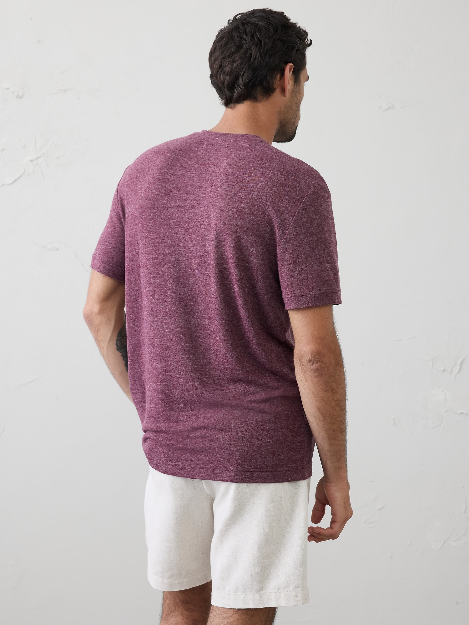 Image number 2 showing, Standard-Fit Linen-Blend Notch T-Shirt