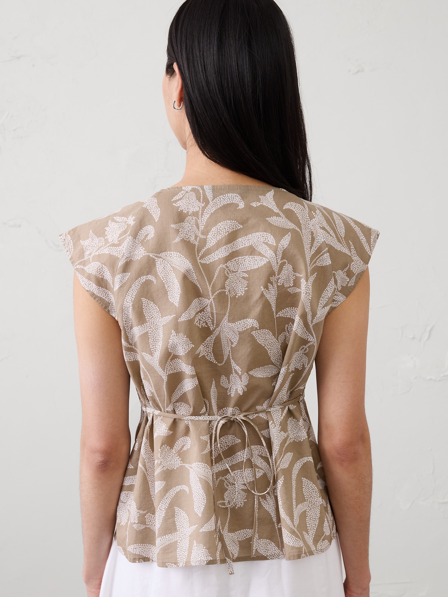 Image number 2 showing, Pintuck Empire Top