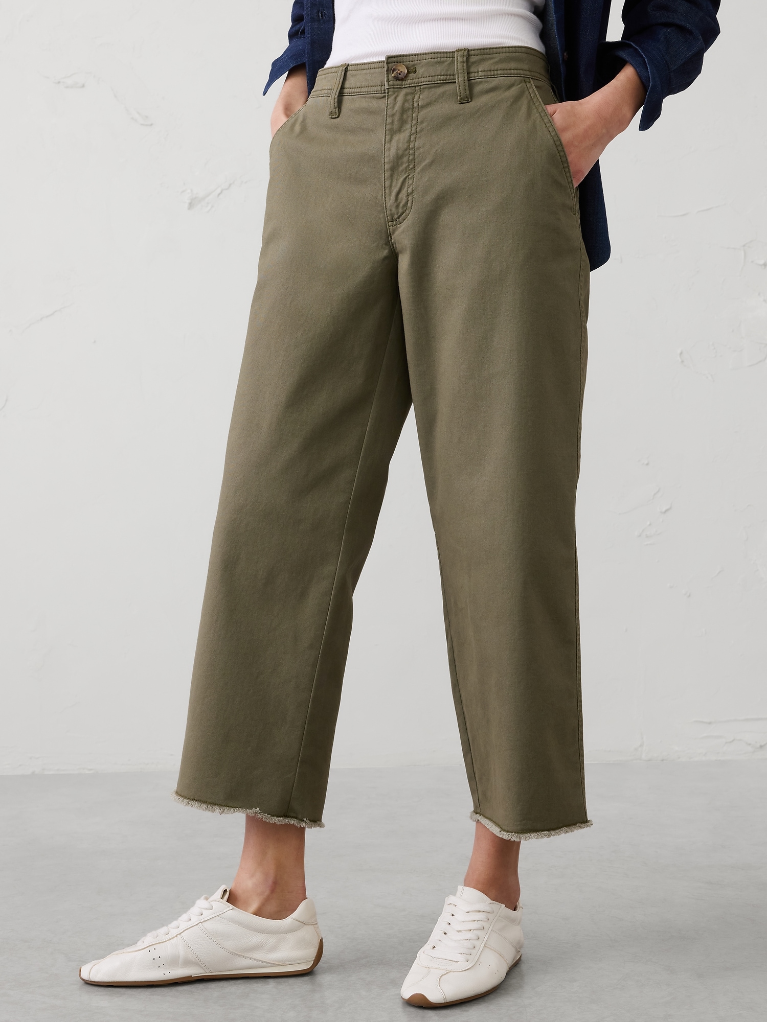 Image number 3 showing, Wide-Leg High-Rise Authentic Cropped Chino