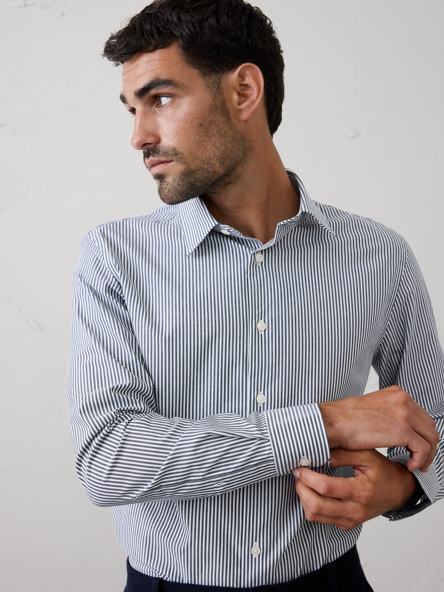 Image number 3 showing, Slim-Fit Untucked Dress Shirt