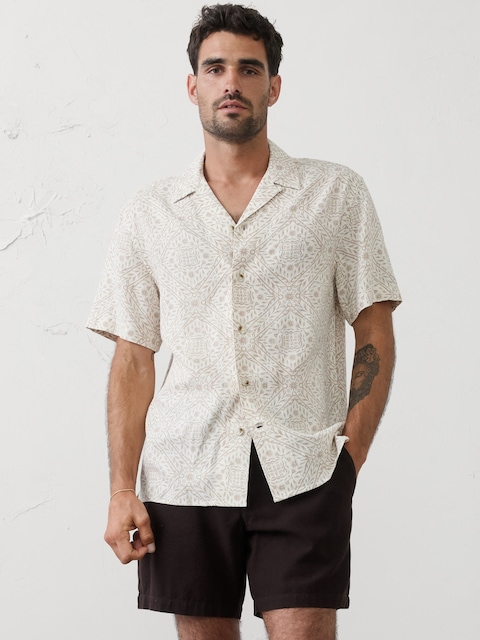 Standard-Fit Linen-Blend Resort Shirt