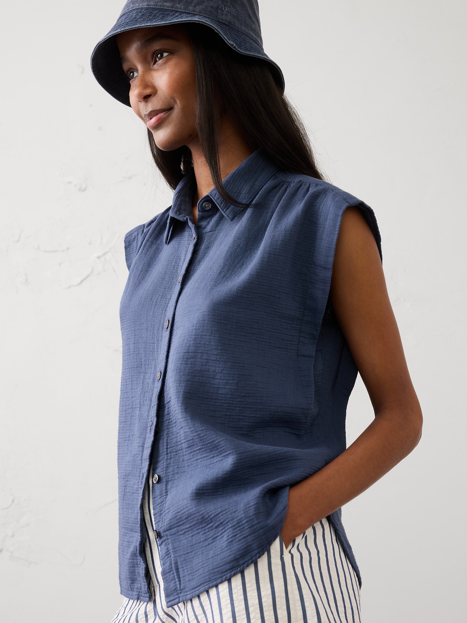 Image number 3 showing, Gauze Soft-Gathered Shirt