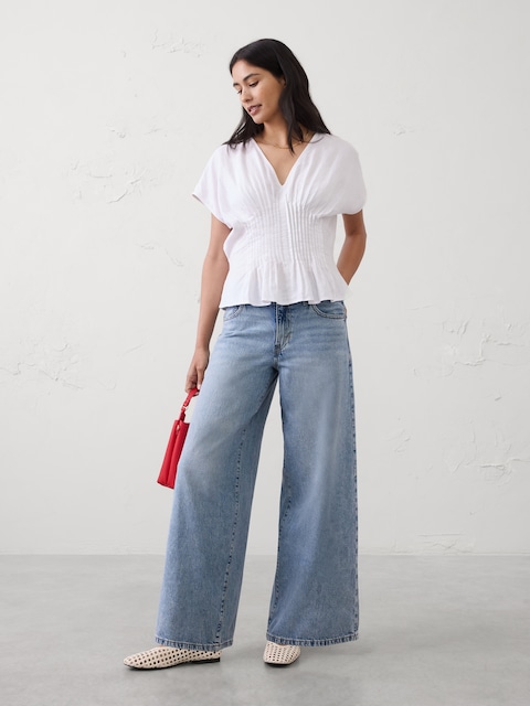 Wide-Leg Mid-Rise Jean