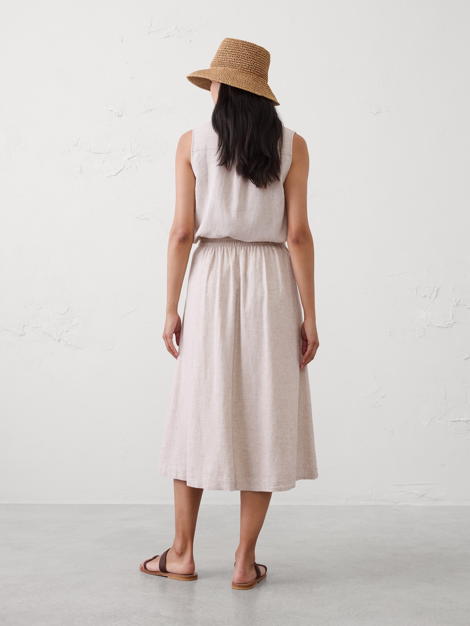 Image number 2 showing, Linen-Blend Pintuck Midi Skirt