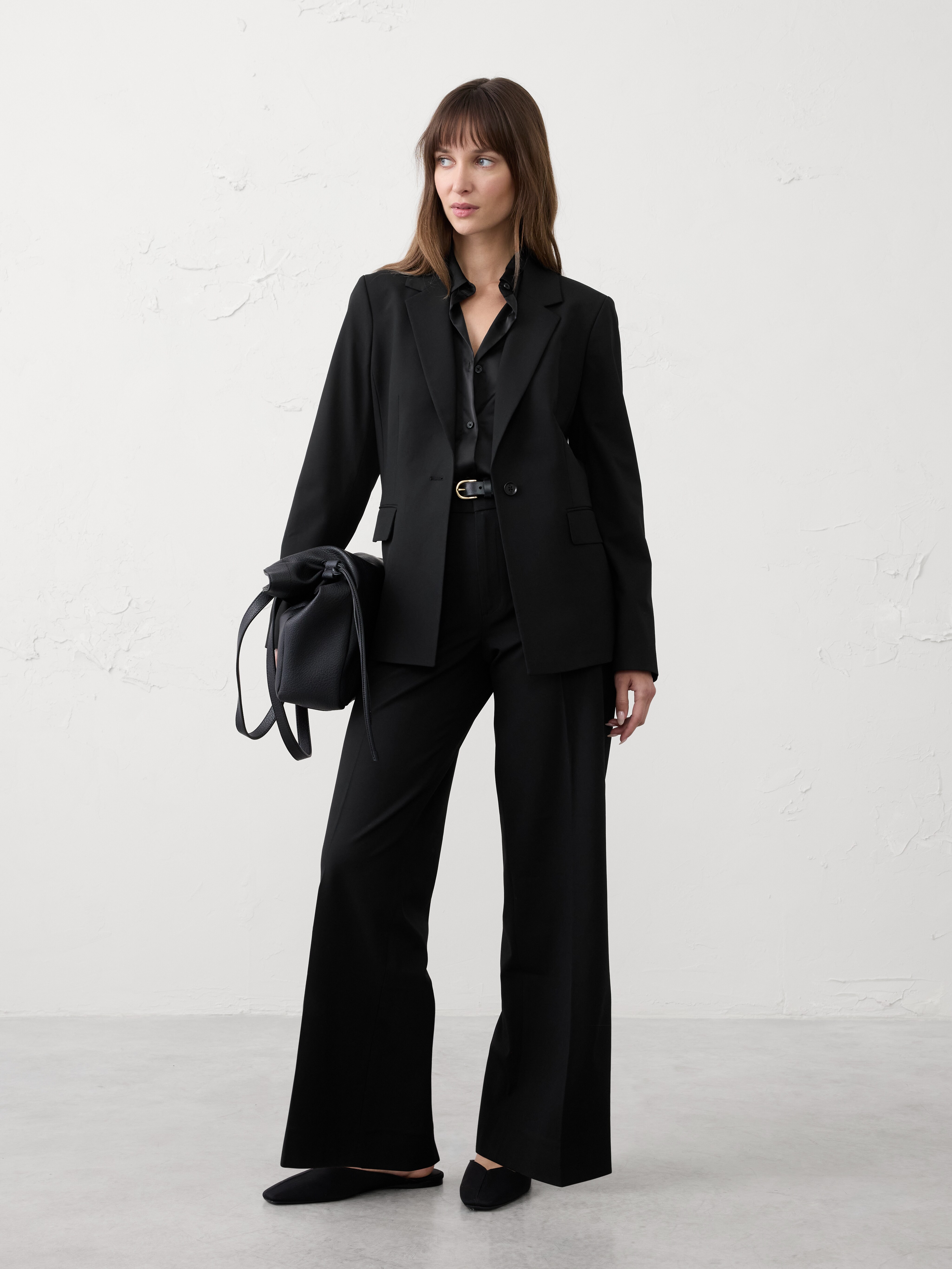 Sculpted Stretch Classic Blazer