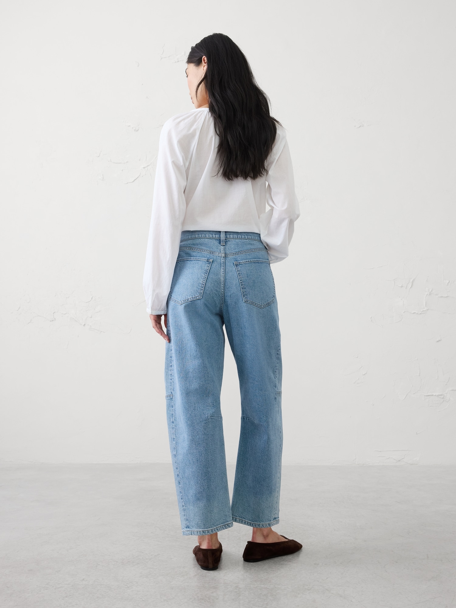 Image number 2 showing, Barrel-Leg Mid-Rise Jean