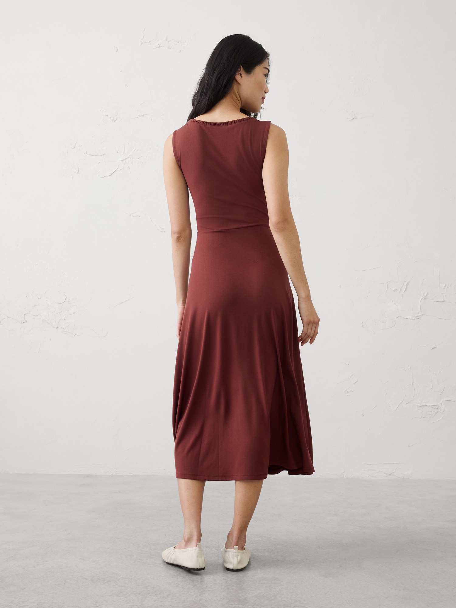 Image number 2 showing, Shirred V-Neck Midi Dress