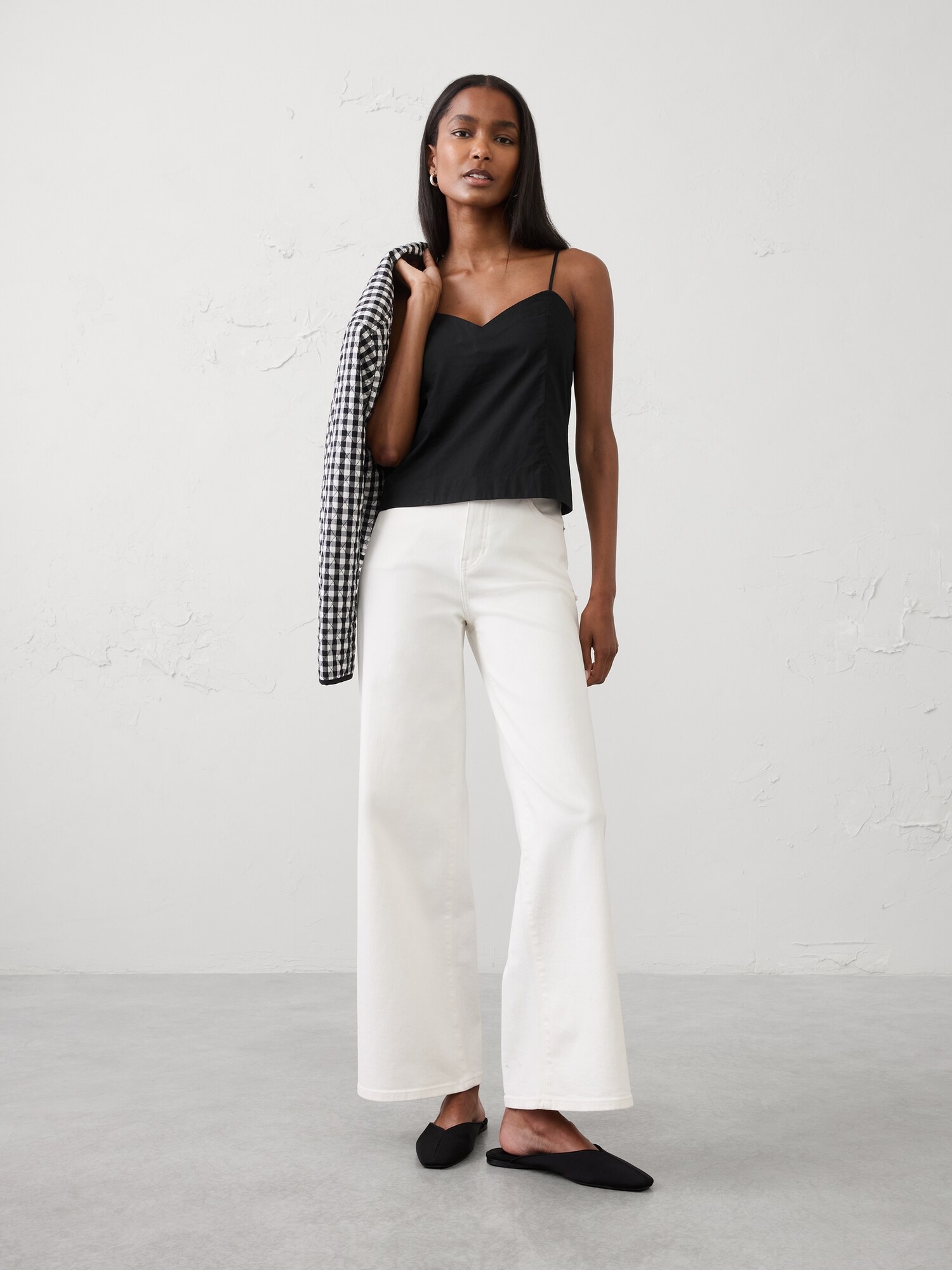 Image number 3 showing, Pleated Swing Cropped Top