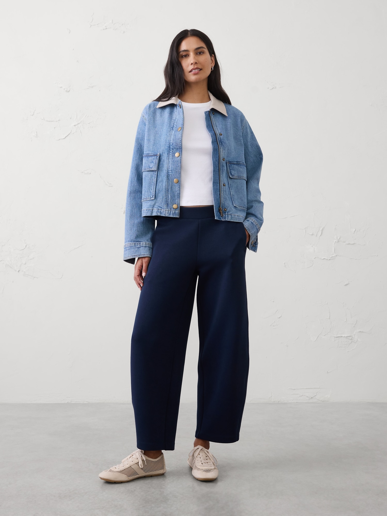 Image number 1 showing, Weekender Barrel-Leg Mid-Rise Pant