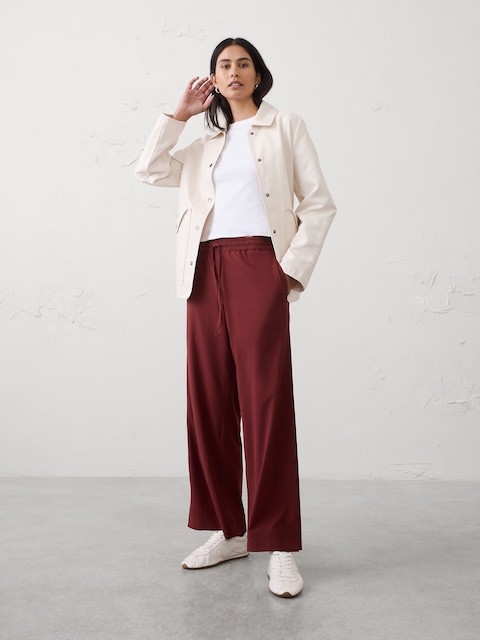 Wide-Leg Mid-Rise Airstretch Pant