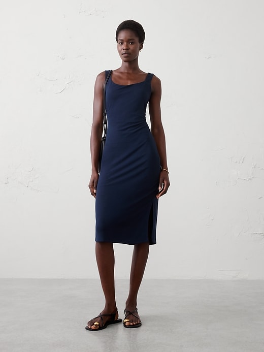 straight midi dress Embroidered Neck graced Straight neckline with contrasting fabric and thin crossed straps at the back Straight midi dress