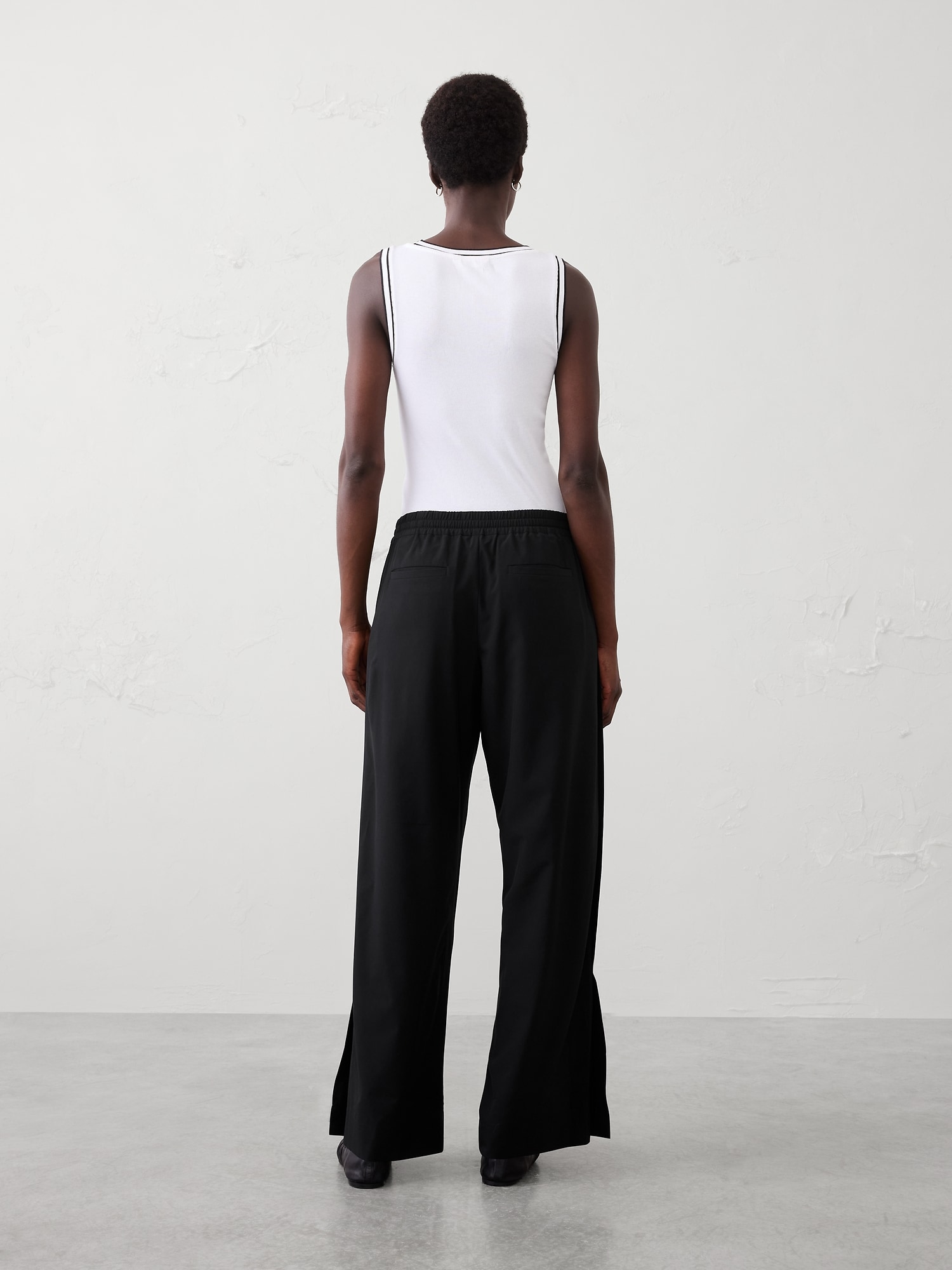 Image number 2 showing, Wide-Leg Mid-Rise Airstretch Pant