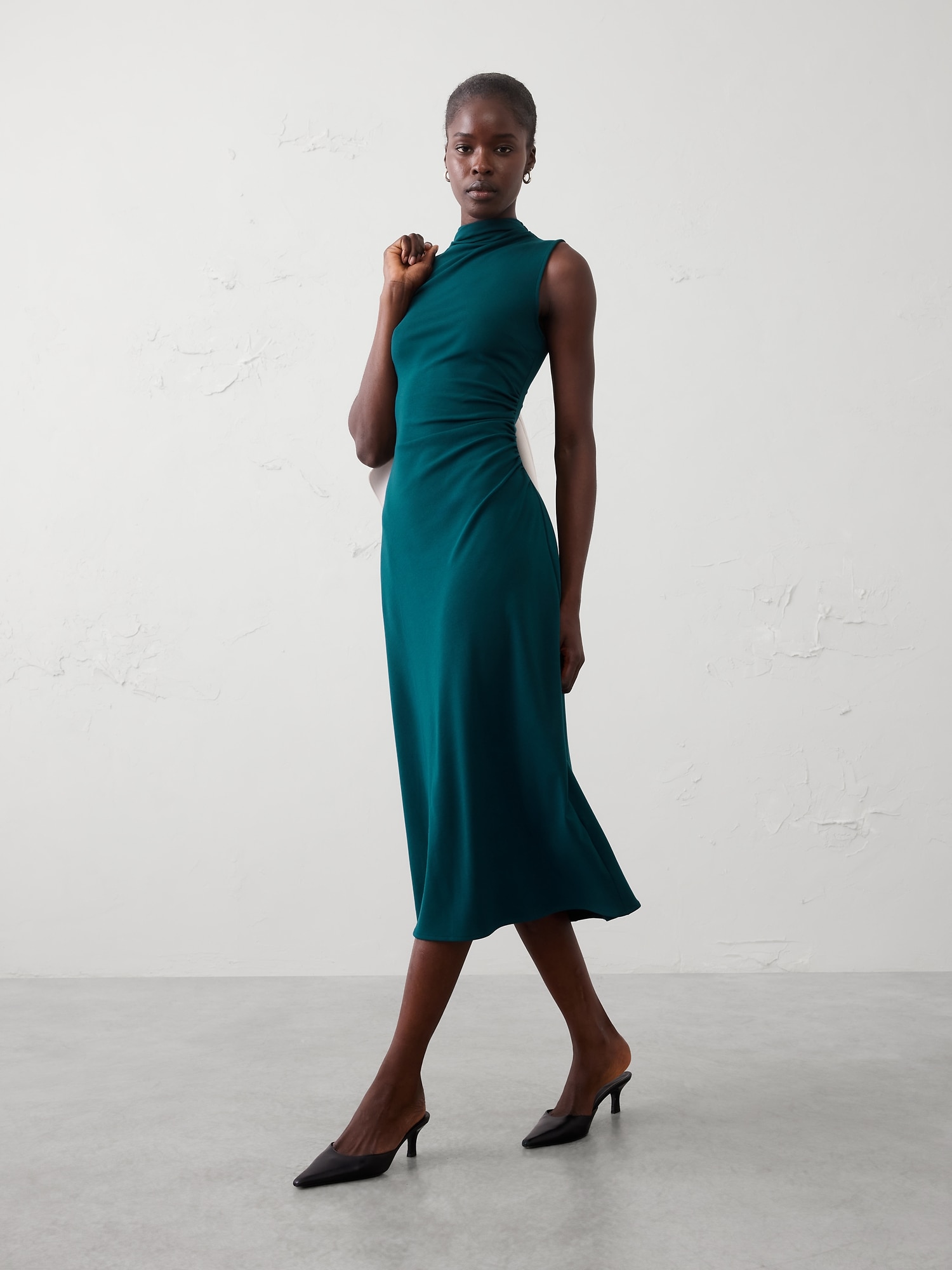 summer casual dresses women Women's Solid Color Backless Dress, Sleeveless Dress, Beach L bunk-bed The solid color design Barry. Wang 4-Way Stretch Color:White / Natural Walnut