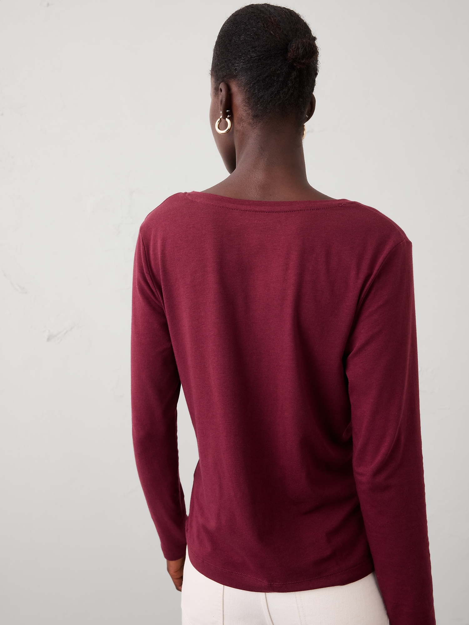Image number 2 showing, Timeless Long-Sleeve V-Neck T-Shirt