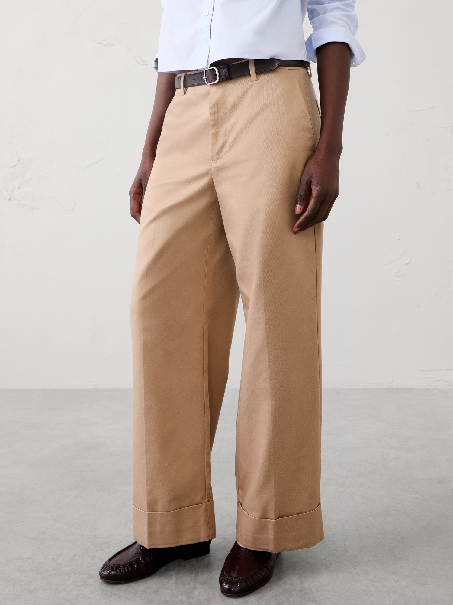 Image number 3 showing, Wide-Leg Mid-Rise Drapey Twill Cuffed Pant