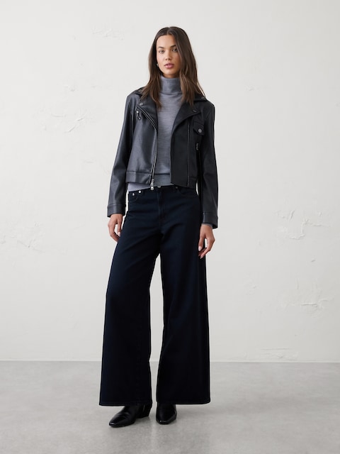 Wide-Leg Mid-Rise Jean