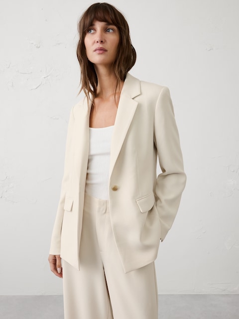Sculpted Stretch Crepe Long Blazer