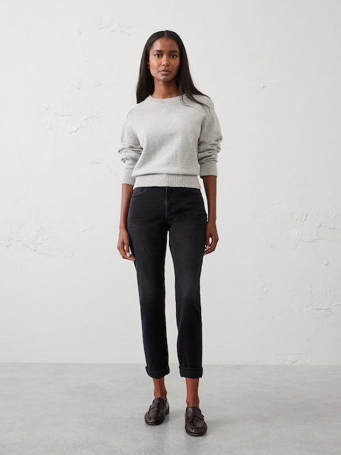 Girlfriend Mid-Rise Jean