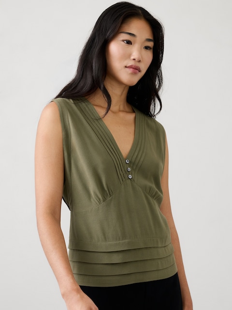 Crepe Pleated Swing Top