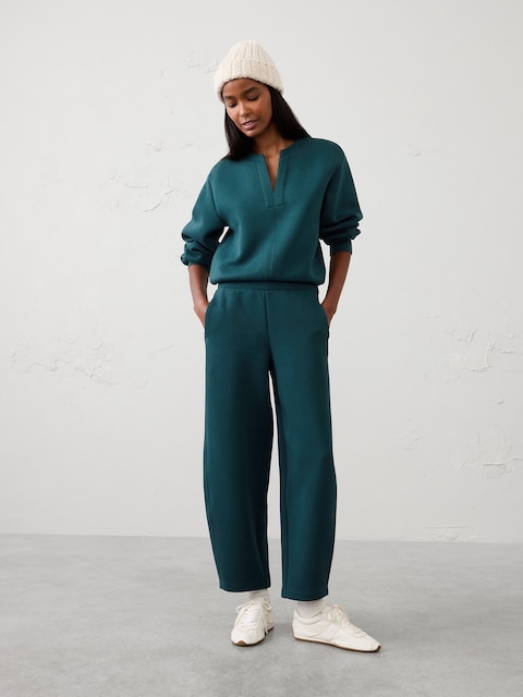 Weekender Barrel-Leg Mid-Rise Pant