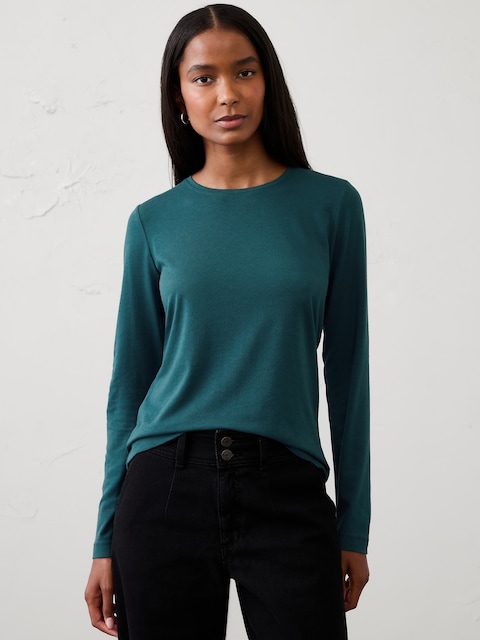 Timeless Long-Sleeve Crew-Neck T-Shirt