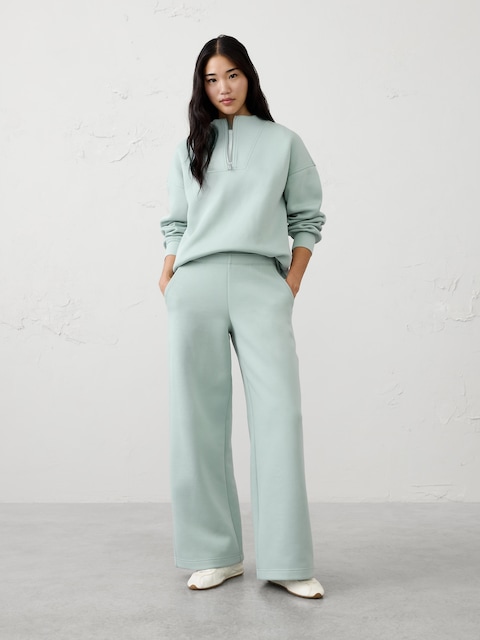 Weekender Wide-Leg Mid-Rise Pull-On Pant